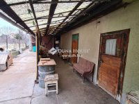 Eladó családi ház, Szigetszentmiklóson 66 M Ft, 2 szobás