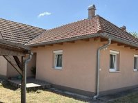 Eladó családi ház, Kincsesbányán 56 M Ft, 3 szobás