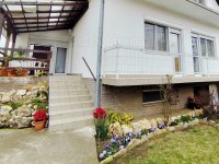 Eladó családi ház, Balatonszárszón 185 M Ft, 7 szobás