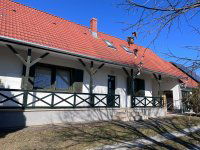 Kiadó családi ház, albérlet, Pécsett, Fülep Lajos utcában