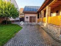 Eladó családi ház, Szigetváron 117 M Ft, 4 szobás