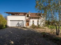 Eladó családi ház, Kecskeméten 175 M Ft, 7 szobás