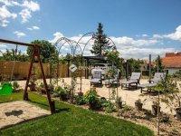 Eladó családi ház, Szegeden 289 M Ft, 6 szobás