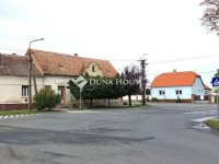 Eladó téglalakás, Csepregen 28 M Ft, 3 szobás