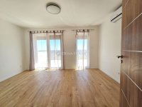 Eladó ikerház, Pécsett 134.9 M Ft, 4 szobás