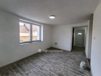 Eladó családi ház, Jászfényszarun 49.9 M Ft, 2+1 szobás