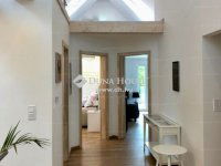 Eladó családi ház, II. kerületben 349 M Ft, 9 szobás