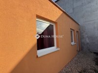 Eladó családi ház, Szombathelyen 46.99 M Ft, 2 szobás