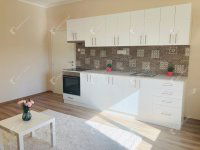 Eladó téglalakás, Tatabányán 0.18 M Ft, 3 szobás