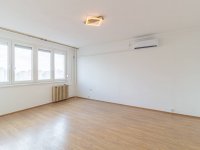 Eladó panellakás, Kecskeméten 44.5 M Ft, 2 szobás