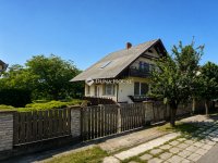 Eladó családi ház, Balatonlelleén 135 M Ft, 8 szobás
