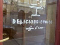 Eladó üzlethelyiség