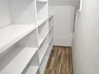 Eladó családi ház, Hosszúhetényen 94.9 M Ft, 4 szobás