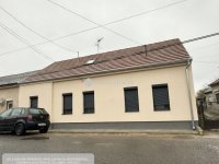 Eladó családi ház, Szentlőrincen 24 M Ft, 4 szobás