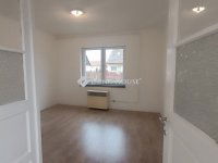 Eladó családi ház, Tápiószecsőn 59.9 M Ft, 5 szobás