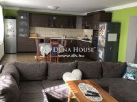 Eladó családi ház, Kisbéren 78.5 M Ft, 5 szobás