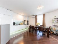 Eladó téglalakás, XIV. kerületben 159.7 M Ft, 4 szobás