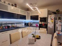 Eladó családi ház, Szigetszentmiklóson 109 M Ft, 4 szobás