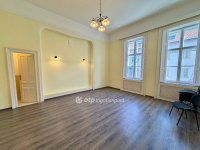 Kiadó téglalakás, albérlet