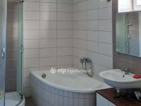 Eladó családi ház, Gárdonyban 150 M Ft, 5+5 szobás