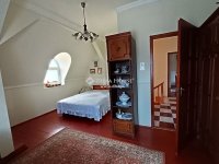 Eladó családi ház, Szegeden 92 M Ft, 5 szobás