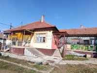 Eladó családi ház, Tápiószecsőn 49.5 M Ft, 7 szobás
