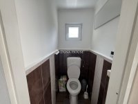 Eladó családi ház, Pécsett 82 M Ft, 3 szobás