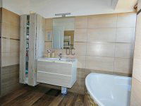 Eladó családi ház, XVII. kerületben 129.9 M Ft, 9 szobás