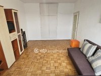 Eladó téglalakás, Egerben 39 M Ft, 2 szobás