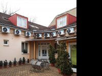Eladó hotel, Egerben 299 M Ft, 8+2 szobás / költözzbe.hu