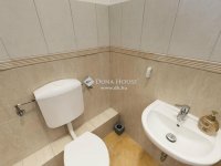 Eladó családi ház, Kecskéden 154.9 M Ft, 5 szobás