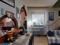 Eladó családi ház, Pannonhalmán 65 M Ft, 4 szobás