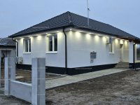 Eladó családi ház