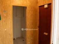 Eladó panellakás, Dunaújvárosban 34.9 M Ft, 2 szobás