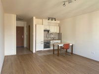 Kiadó téglalakás, albérlet