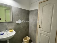 Eladó üzlethelyiség, VIII. kerületben 65 M Ft, 6 szobás