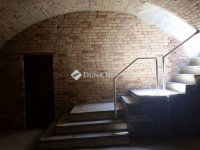 Eladó üzlethelyiség, VIII. kerületben 63.72 M Ft