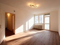 Eladó téglalakás, Hajmáskéren 26.8 M Ft, 2 szobás