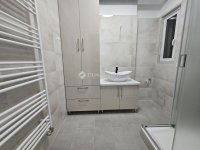 Eladó téglalakás, Pécsett 69.9 M Ft, 3 szobás