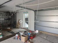 Eladó családi ház, XV. kerületben 800 M Ft, 11 szobás