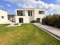 Eladó ikerház, III. kerületben 324.9 M Ft, 4 szobás