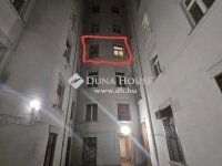 Eladó téglalakás, V. kerületben 68 M Ft, 2 szobás