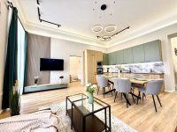 Eladó téglalakás, VIII. kerületben, Rákóczi úton 180 M Ft