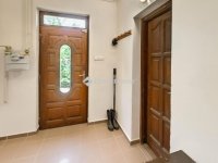 Eladó családi ház, XVII. kerületben 179.9 M Ft, 10 szobás