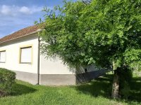 Eladó családi ház, Lőrinciben 44.6 M Ft, 4 szobás