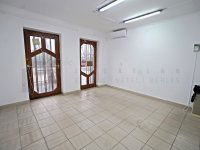 Kiadó üzlethelyiség