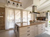 Eladó családi ház, Kecskeméten 175 M Ft, 7 szobás