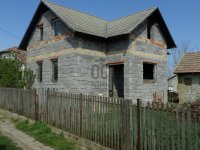 Eladó családi ház, Tiszacsegén 9.9 M Ft, 4 szobás