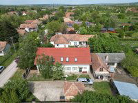 Eladó családi ház, Baracskán 98 M Ft, 6 szobás