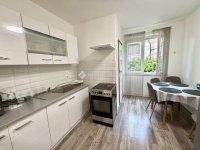 Eladó téglalakás, XIV. kerületben 88 M Ft, 2 szobás